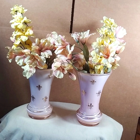 Other - Lovely 1930s pair of Fluer Czechoslovakian vases